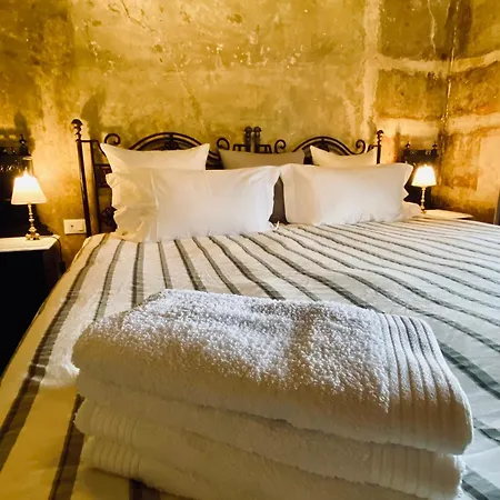 Apartman Toro E Tre Rose 2 *