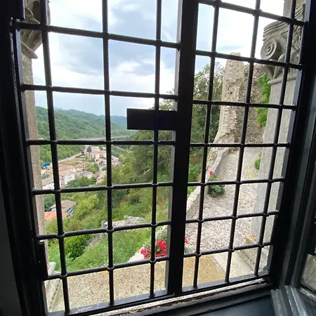 Apartman Toro E Tre Rose 2 *